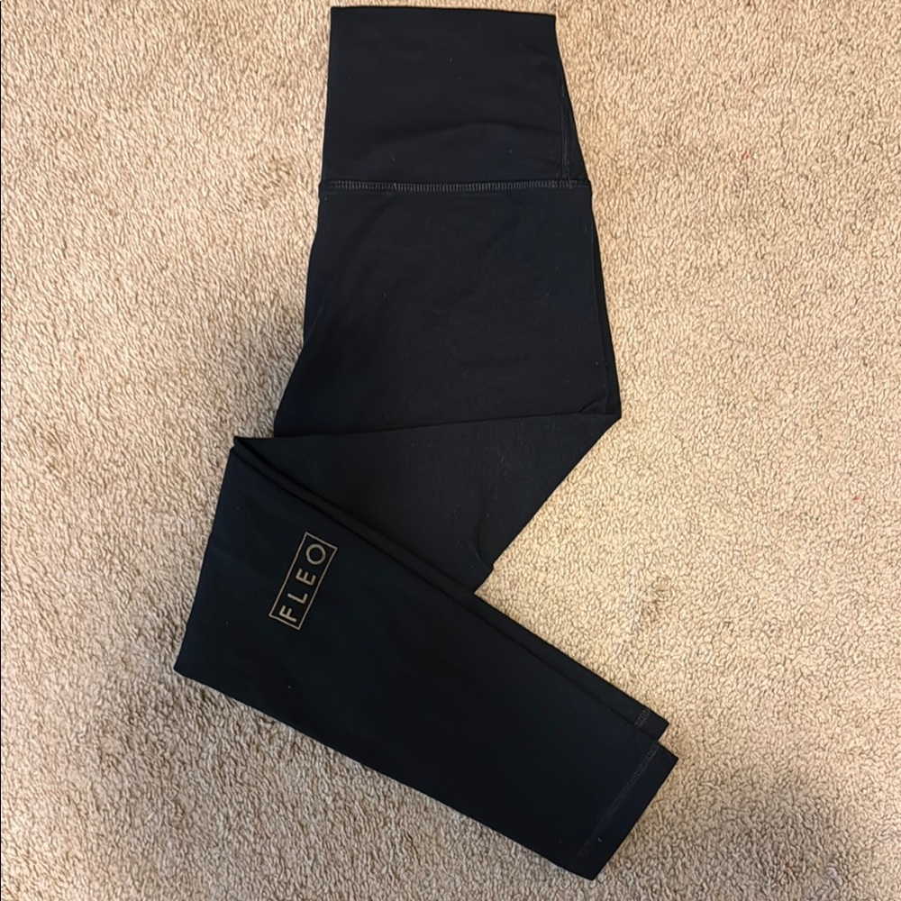 FLEO Black Legging